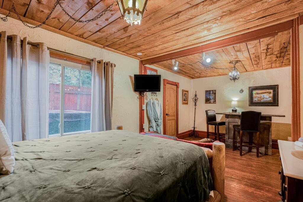 Cliff House Lodge And Hot Tub Cottages Morrison Dış mekan fotoğraf